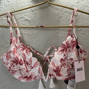 NWT Amuse Society x FLYNN SKYE Floral Bikini Top